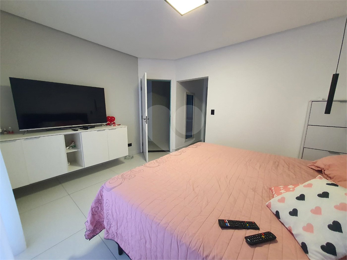 Casa à venda com 6 quartos, sendo 4 suítes, em Chácara do Remanso, Vargem Grande Paulista, SP