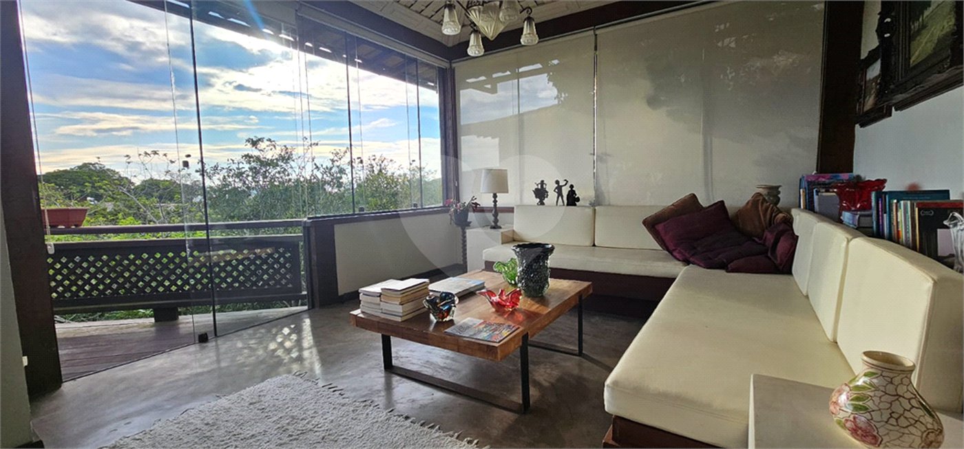 Casa à venda com 4 quartos, sendo 3 suítes, em João Fernandes, Armação dos Búzios, RJ