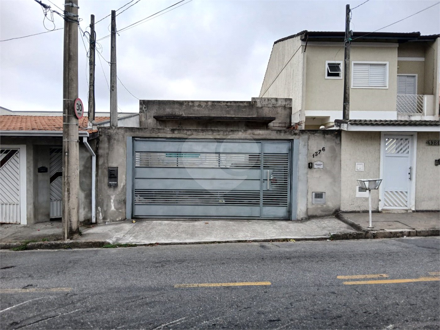 Casa à venda com 3 quartos, sendo 1 suíte,  em Mogi Moderno, Mogi das Cruzes, SP