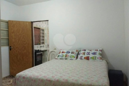 Sobrado à venda com 4 quartos em Parque Bom Retiro, Paulínia, SP