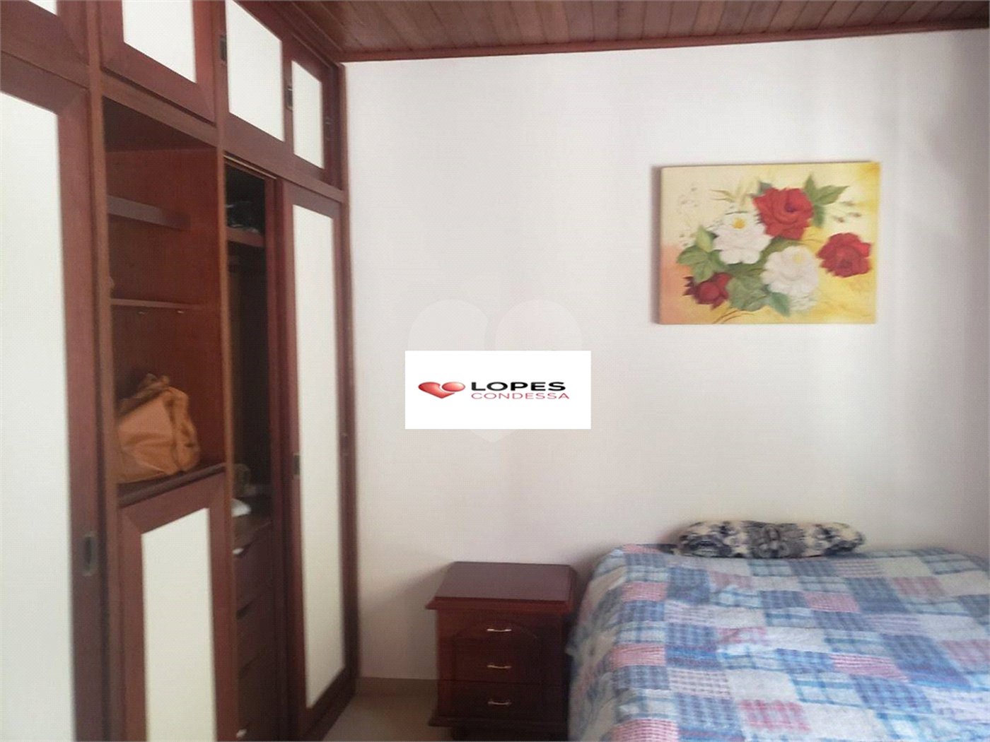 Casa à venda com 4 quartos, sendo 2 suítes, no condomínio Alpes da Cantareira, Mairiporã - SP