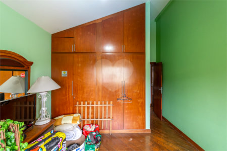 Casa à venda com 4 quartos, sendo 2 suítes, em Brooklin Paulista, São Paulo, SP