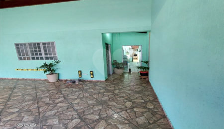 Casa à venda com 2 quartos, sendo 1 suíte,  em Jardim Bicão, São Carlos, SP