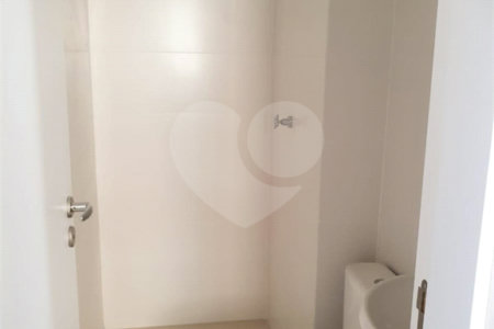 Apartamento à venda com 3 suítes em Cerqueira César, São Paulo, SP