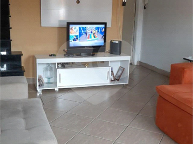 Sobrado à venda com 2 quartos em Vila Medeiros, São Paulo, SP