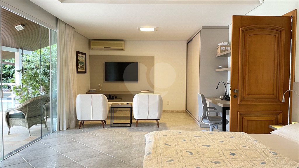 Casa à venda com 5 suítes no Centro, Porto Belo, SC