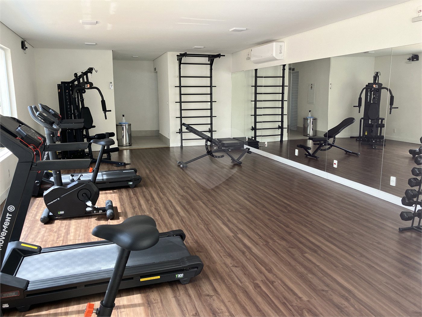 Apartamento à venda com 3 quartos, sendo 1 suíte,  em Parque Campolim, Sorocaba, SP