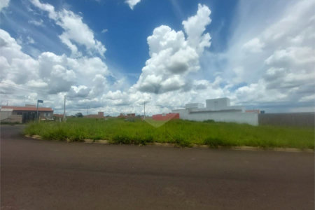 Terreno para venda no Residencial Arcoville.