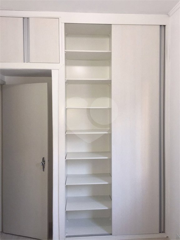 Casa à venda com 6 quartos, sendo 3 suítes, em Parque Jabaquara, São Paulo, SP