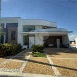 Casa à venda com 3 suítes no condomínio Campos do Conde I e II, Sorocaba - SP