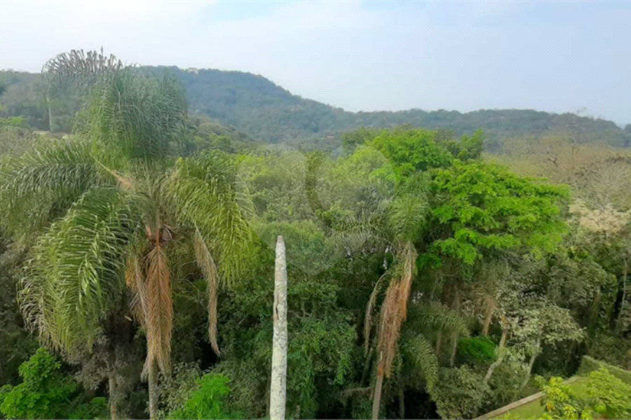 Condomínio à venda com 3 suítes em Caraguatá, Mairiporã, SP