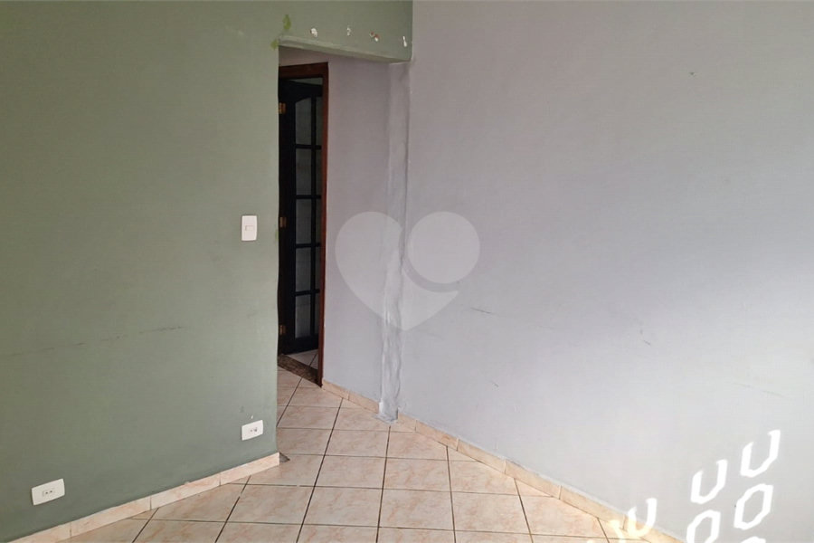 Sobrado para alugar com 4 quartos, sendo 3 suítes, em Vila Nivi, São Paulo, SP