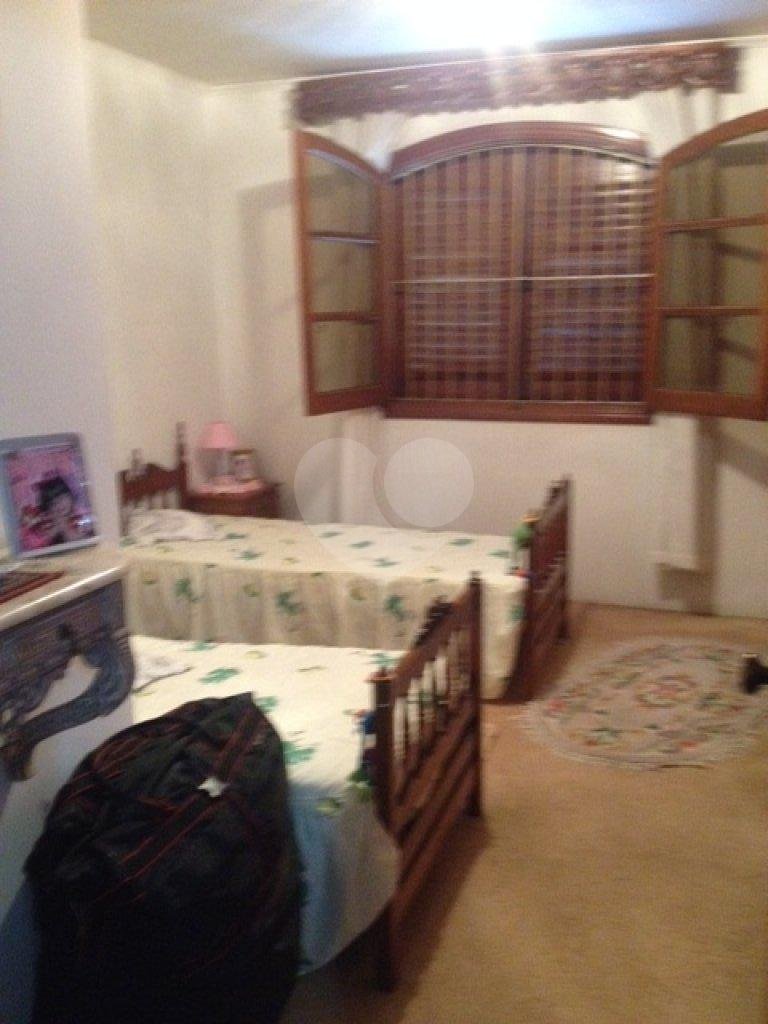 Casa à venda com 4 quartos, sendo 3 suítes, em Vila Paiva, São Paulo, SP