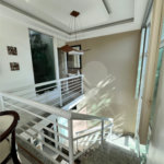 Casa à venda com 3 quartos, sendo 2 suítes, no condomínio Laura Serra, Rio de Janeiro - RJ
