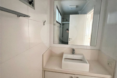 Apartamento à venda com 3 quartos, sendo 1 suíte, em Perdizes, São Paulo, SP