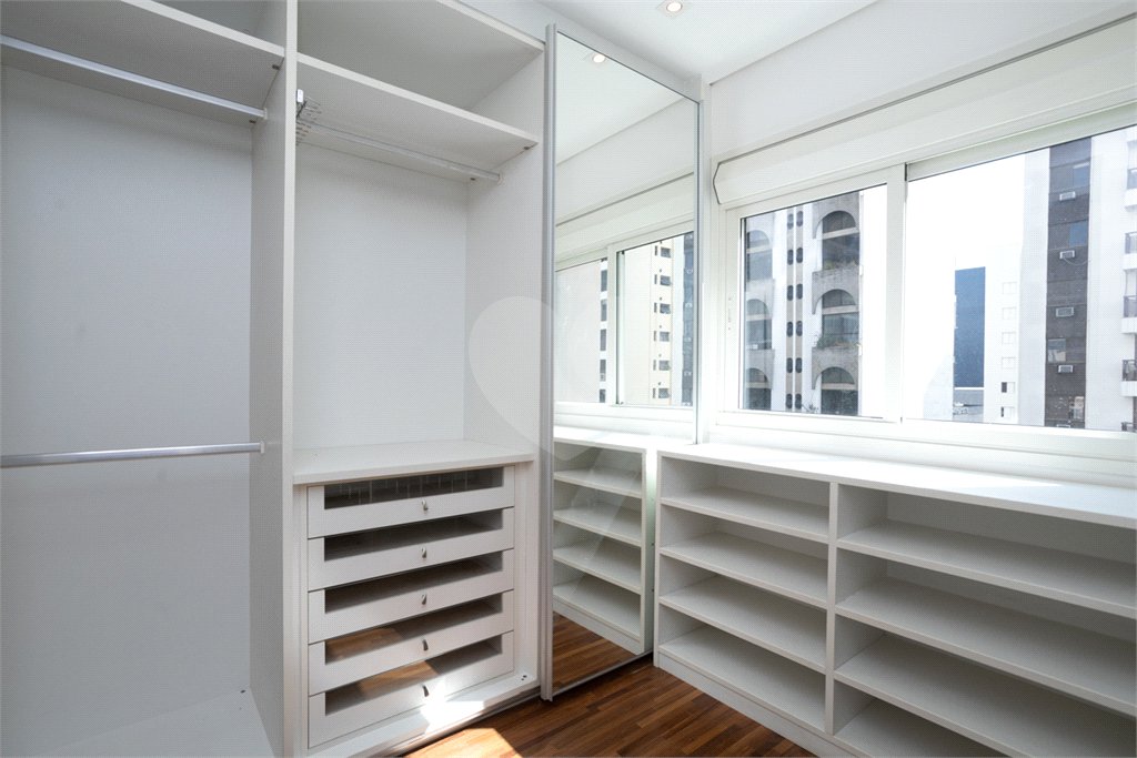 Apartamento à venda com 3 suítes em Itaim Bibi, São Paulo, SP