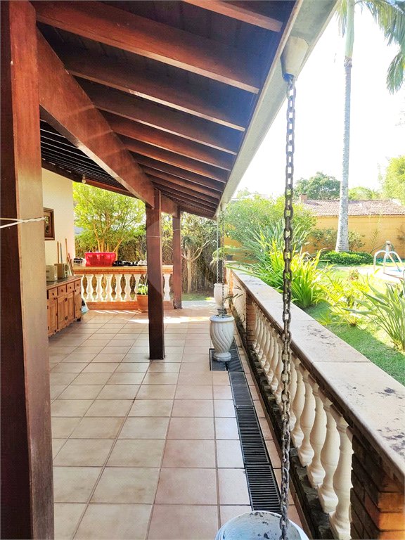 Casa à venda com 5 suítes no condomínio Estância Marambaia, Vinhedo - SP