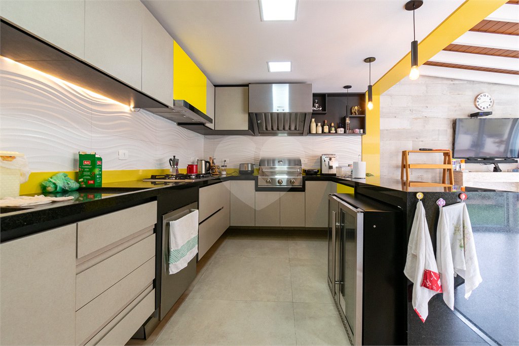 Casa à venda com 3 quartos, sendo 1 suíte,  em Vila Cordeiro, São Paulo, SP