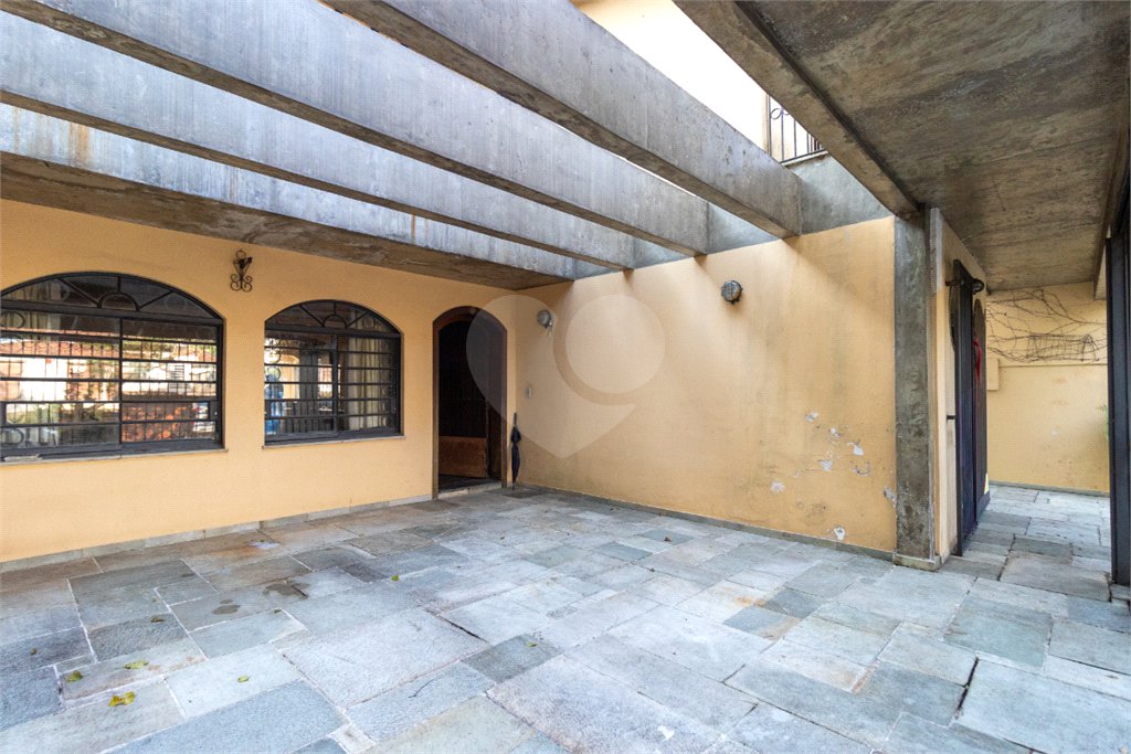 Casa à venda com 4 quartos, sendo 1 suíte, em Campo Belo, São Paulo, SP