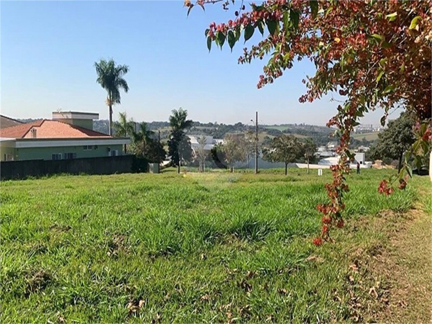 Terreno à venda no condomínio Saint Charbel, Araçoiaba da Serra - SP