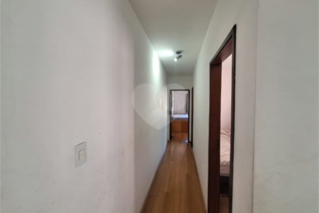 Sobrado à venda com 3 quartos, sendo 1 suíte, em Vila Campanela, São Paulo, SP