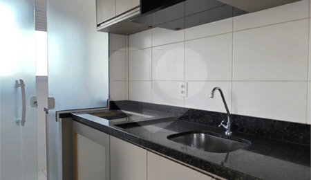 Apartamento à venda com 2 quartos em Vila Zat, São Paulo, SP