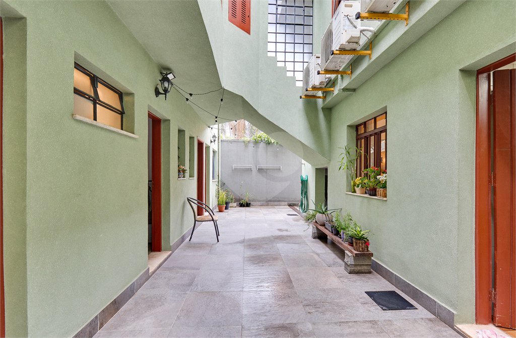 Casa de Vila à venda com 3 quartos, sendo 2 suítes, em Granja Julieta, São Paulo, SP