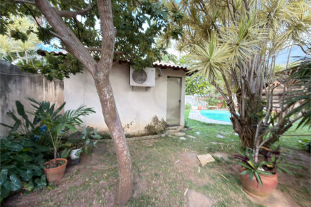 Casa à venda com 3 suítes em Portinho, Cabo Frio, RJ