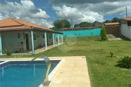 Chácara à venda com 3 quartos, sendo 1 suíte, em Jundiacanga, Araçoiaba da Serra, SP