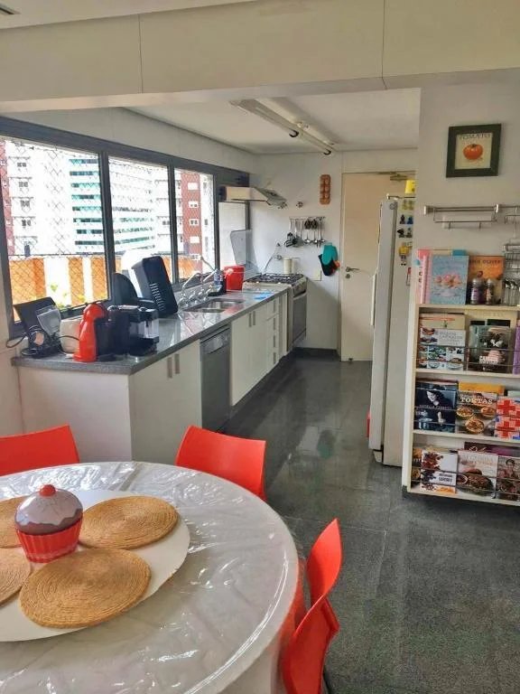 Apartamento para alugar com 4 quartos, sendo 3 suítes, em Jardim Londrina, São Paulo, SP