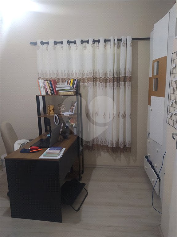 Sobrado à venda com 3 quartos, sendo 1 suíte, em Cidade Tiradentes, São Paulo, SP