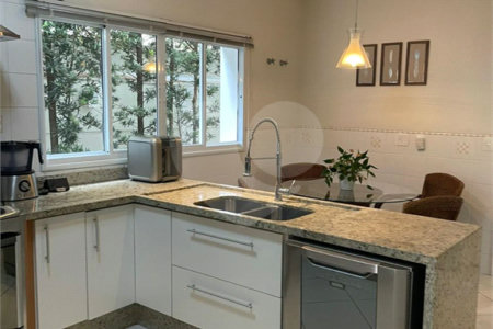 Casa à venda com 3 suítes no condomínio Villagio Di Verona, Vinhedo - SP
