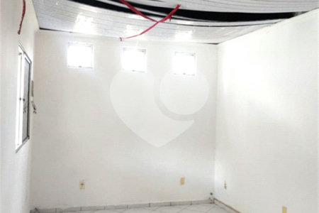 Sobrado à venda com 7 quartos, sendo 1 suíte, em Vila Maria Baixa, São Paulo, SP