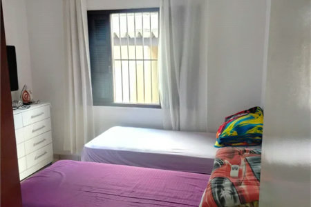 Sobrado à venda com 2 quartos em Jardim Santa Rosa, Taboão da Serra, SP