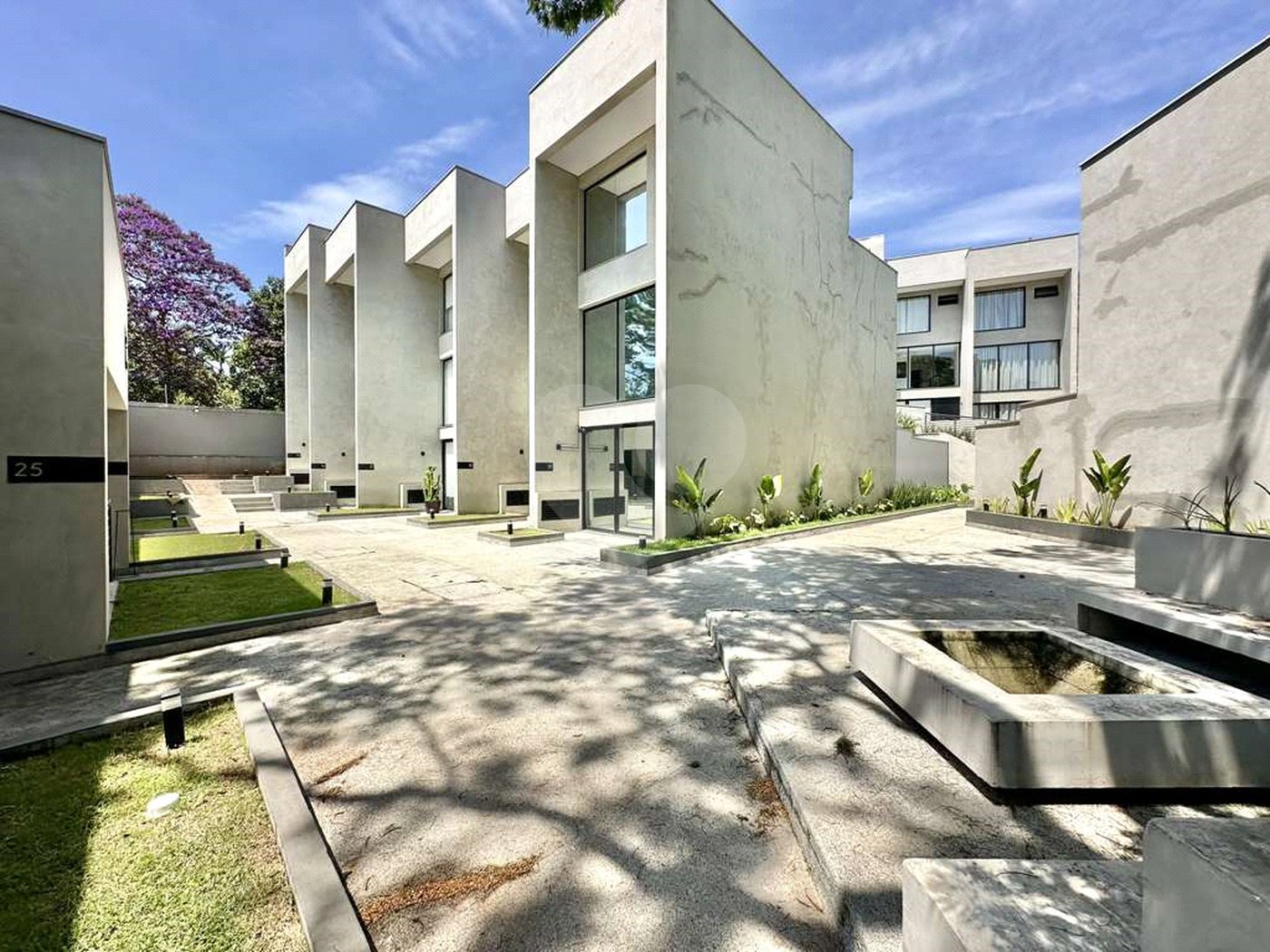 Casa à venda com 2 suítes no condomínio Gran Loft, Cotia - SP