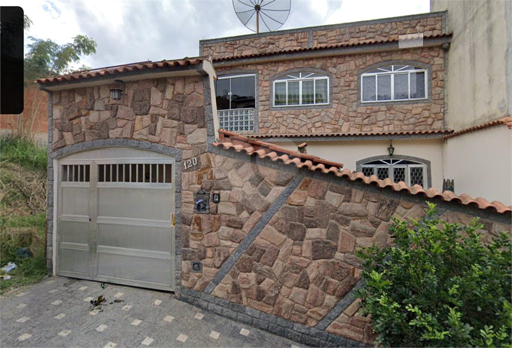 Casa à venda com 2 quartos, sendo 1 suíte, em Campo Grande, Rio de Janeiro, RJ