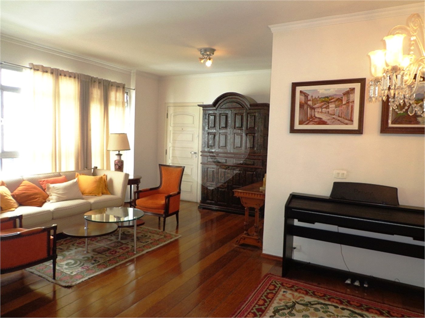 Apartamento à venda com 3 quartos, sendo 1 suíte, em Santa Cecília, São Paulo, SP