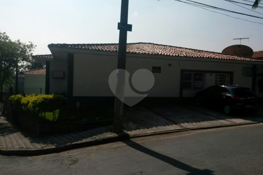 Sobrado à venda com 15 quartos, sendo 3 suítes, em Tucuruvi, São Paulo, SP