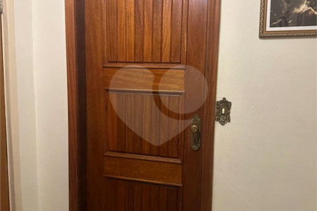 Apartamento à venda com 3 quartos, sendo 1 suíte,  em Vila Santo Estéfano, São Paulo, SP