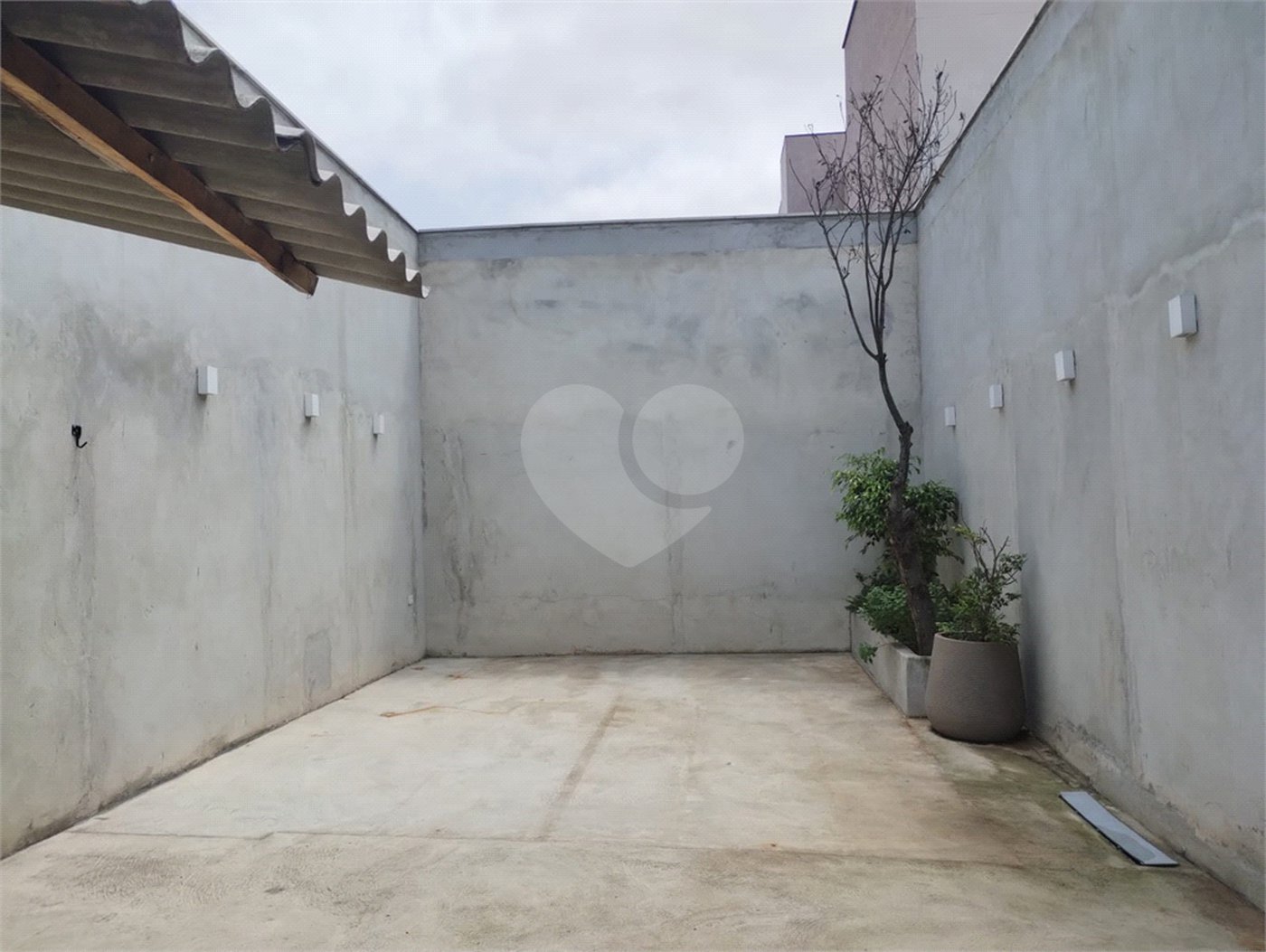 Casa Térrea à venda com 1 quarto em Vila Nivi, São Paulo, SP