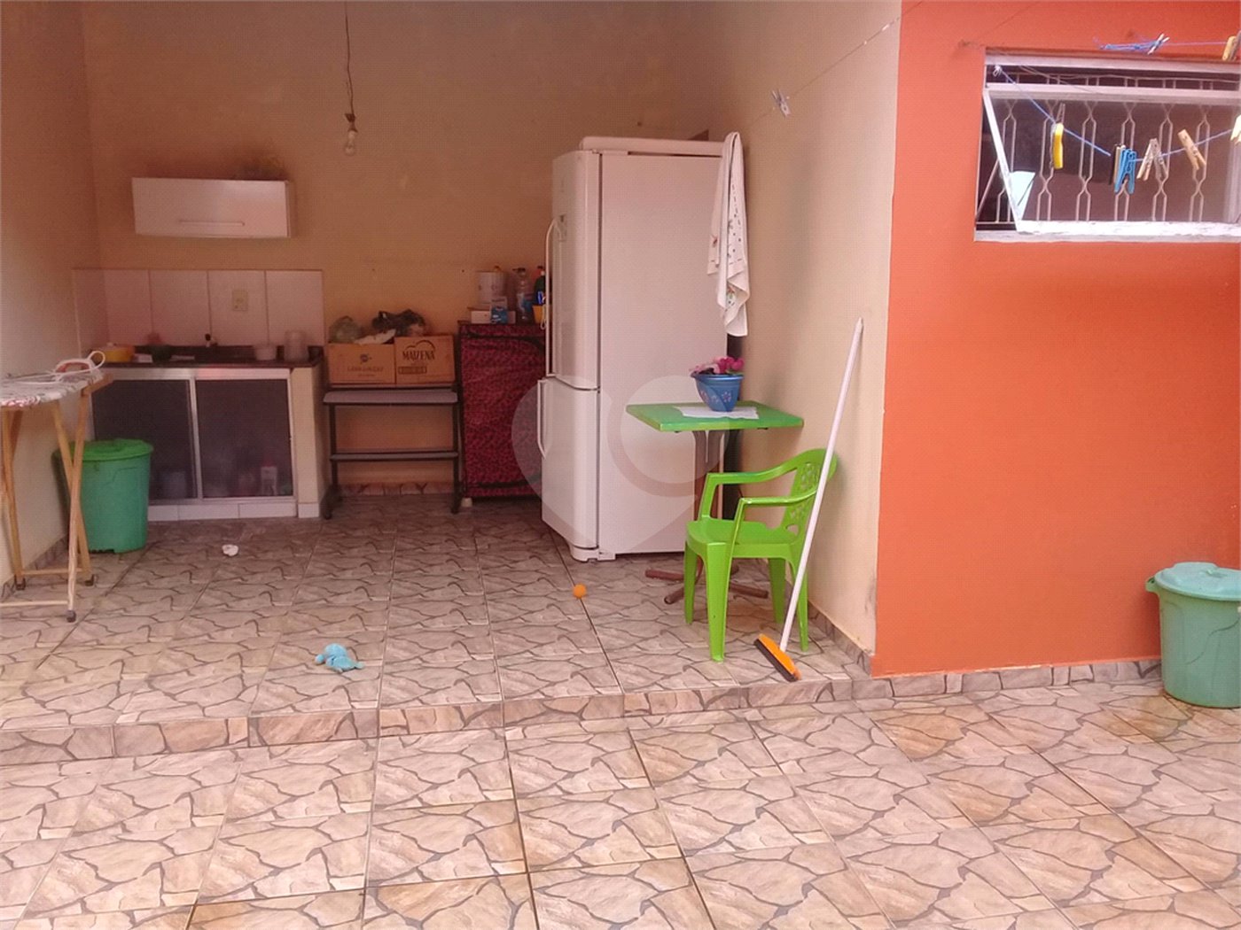 Sobrado à venda com 2 quartos, sendo 1 suíte, em Vila Barth, Itapetininga, SP