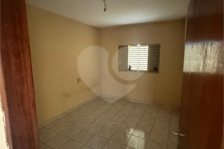 Casa à venda com 2 quartos, sendo 1 suíte, em Jardim América (vila Xavier), Araraquara, SP