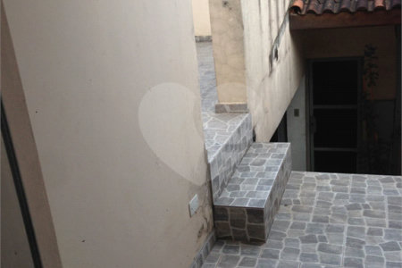 Sobrado à venda com 4 quartos, sendo 1 suíte, em Jardim Celeste, São Paulo, SP