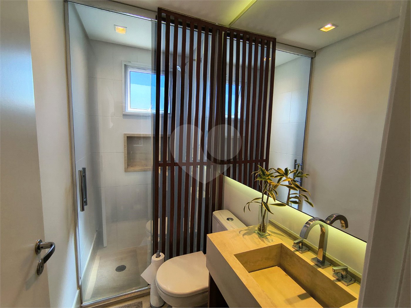 Apartamento à venda com 2 quartos, sendo 1 suíte,  em Vila Cruzeiro, São Paulo, SP