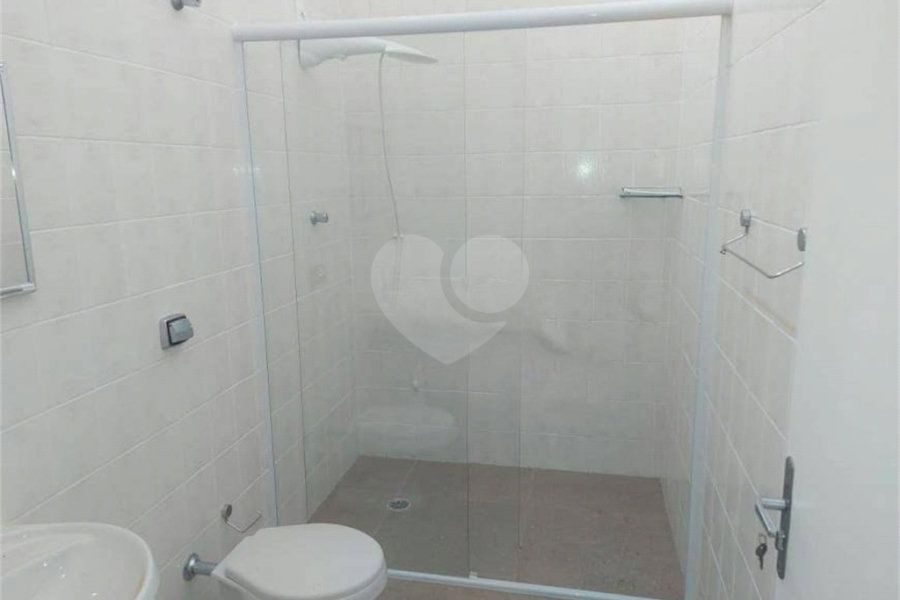 Sobrado à venda com 4 quartos em Parada Inglesa, São Paulo, SP