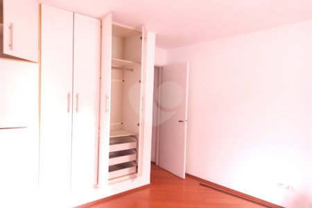 Sobrado à venda com 3 quartos em Jaguaré, São Paulo, SP