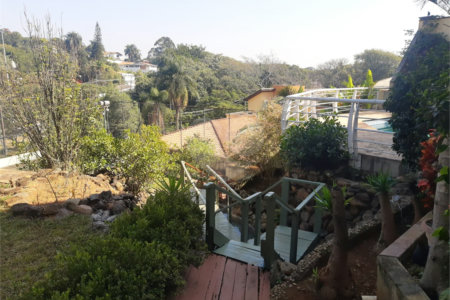 Casa à venda com 5 suítes em Jardim Leonor, São Paulo, SP