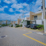 Casa à venda com 3 quartos, sendo 1 suíte,  no condomínio Queluz Vita - Casas, Cotia - SP