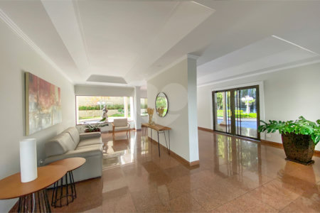 Apartamento à venda com 3 suítes em Vila Suzana, São Paulo, SP
