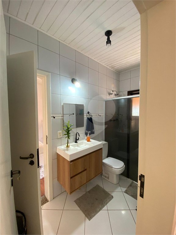 Casa à venda com 4 quartos, sendo 2 suítes, no condomínio Suíça da Cantareira, Mairiporã - SP